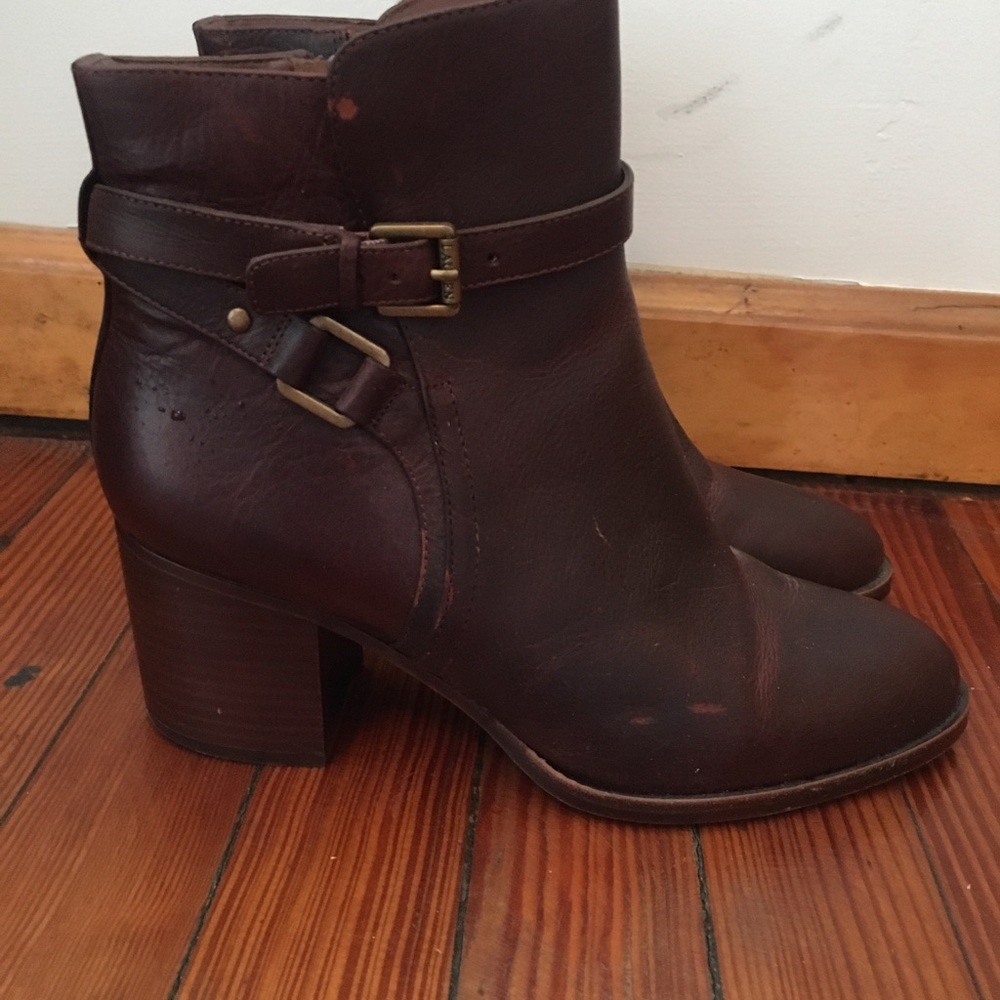 🎉REDUCED🎉 Lauren Ralph Lauren Gail Boot